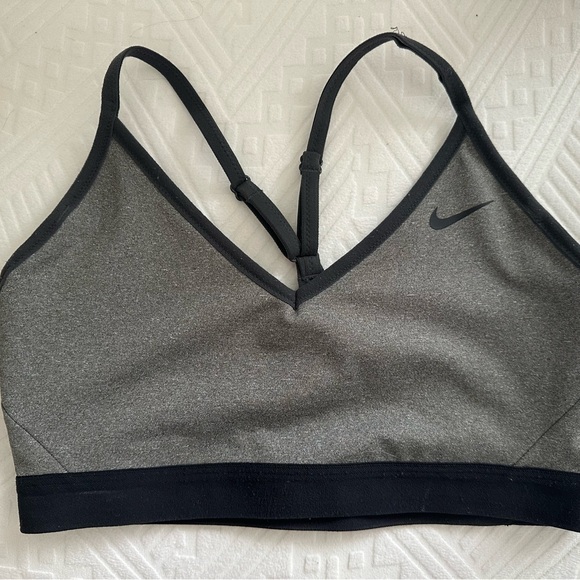 Nike top-M - Picture 1 of 3